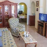 2 Bedroom Lovely In Feriehus