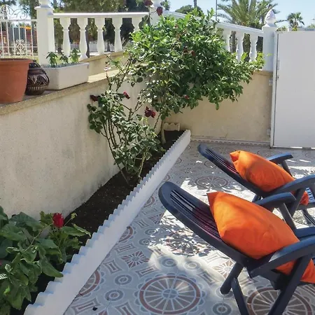 2 Bedroom Lovely In