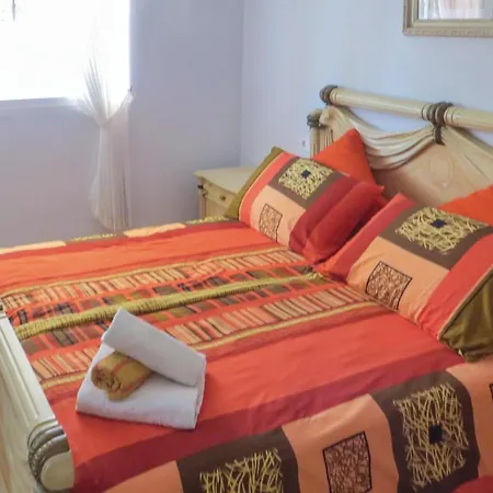 Semesterbostad 2 Bedroom Lovely In *