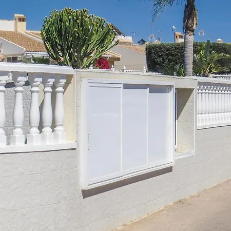 Semesterbostad 2 Bedroom Lovely In *