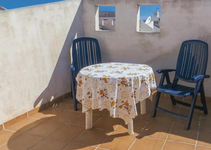 Semesterbostad 2 Bedroom Lovely In *