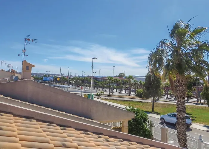 Semesterbostad 2 Bedroom Lovely In *