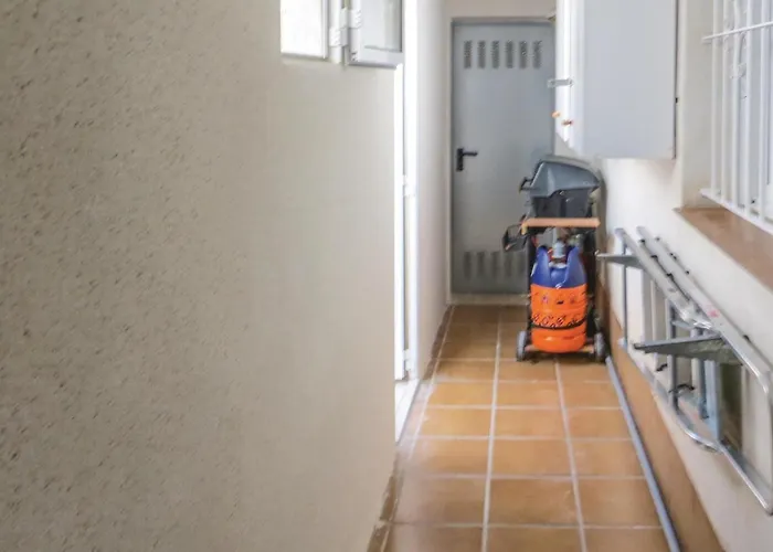 2 Bedroom Lovely In *