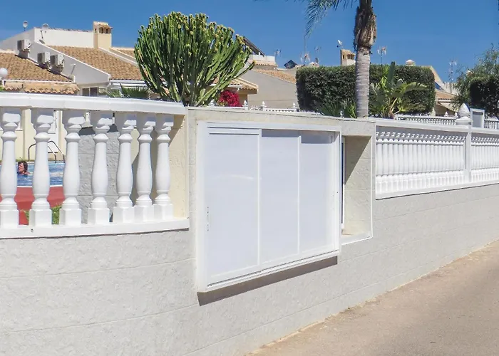 Semesterbostad 2 Bedroom Lovely In *