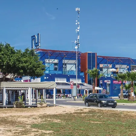 2 Bedroom Lovely In Holiday home Torrevieja